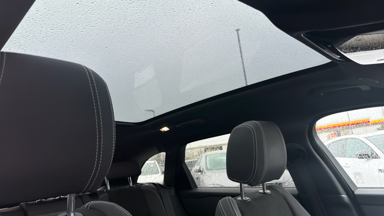 Land Rover Range Rover Velar 2.0 P250 R-Dynamic 5dr Auto Petrol Estate